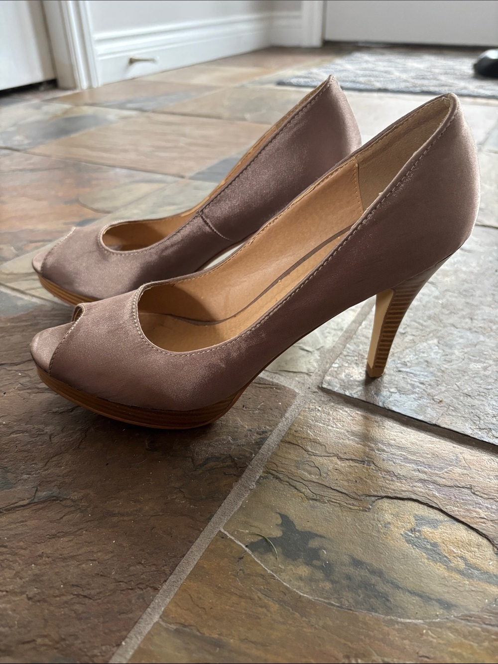 Women’s Peep-Toe High Heels in Mauve